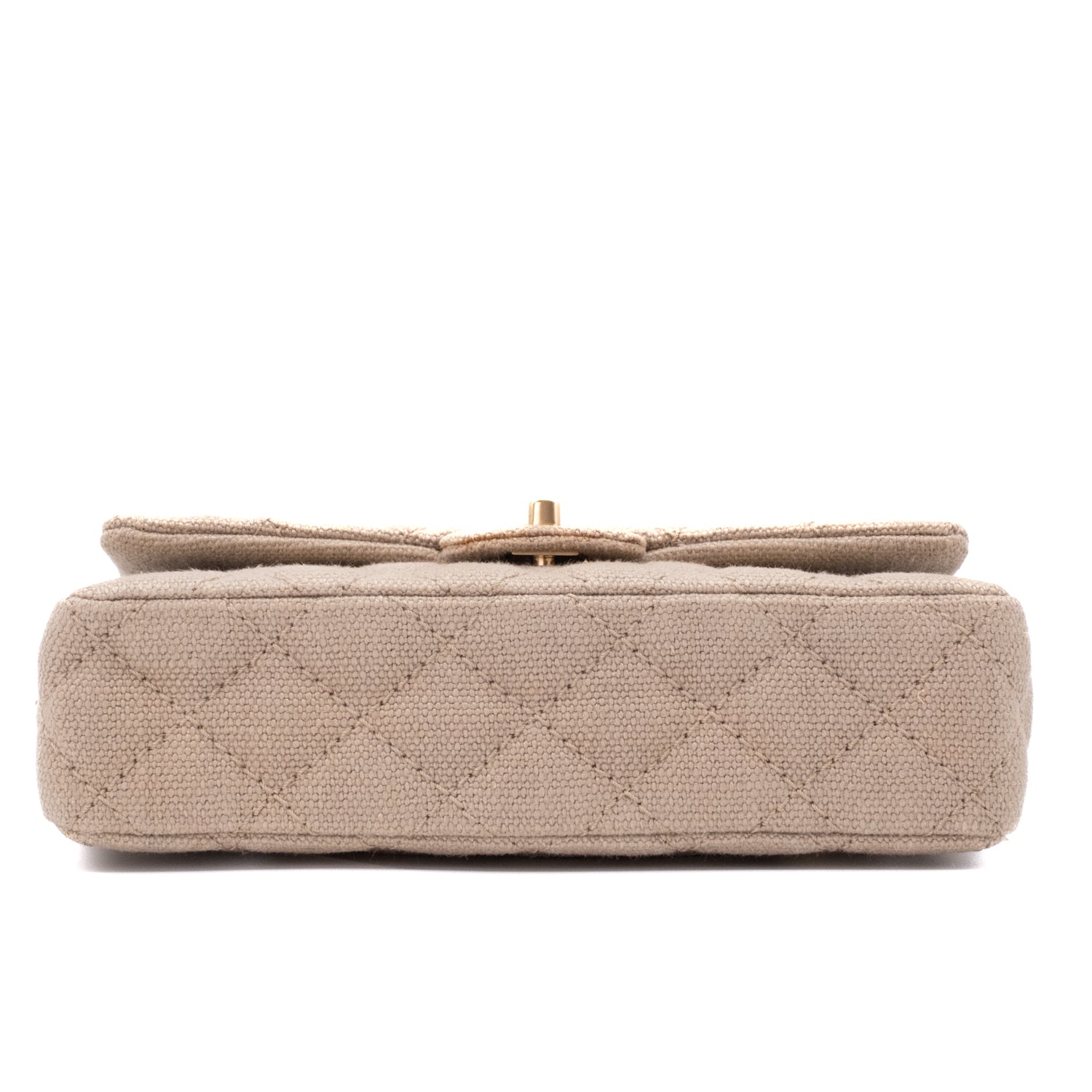 Beige Chanel Classic Double Flap Bag in Medium Größe aus Leinen Canvas Material mit matt goldener Hardware Vorderansicht 