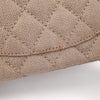 Beige Chanel Classic Double Flap Bag in Medium Größe aus Leinen Canvas Material mit matt goldener Hardware Vorderansicht 