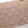Beige Chanel Classic Double Flap Bag in Medium Größe aus Leinen Canvas Material mit matt goldener Hardware Vorderansicht 