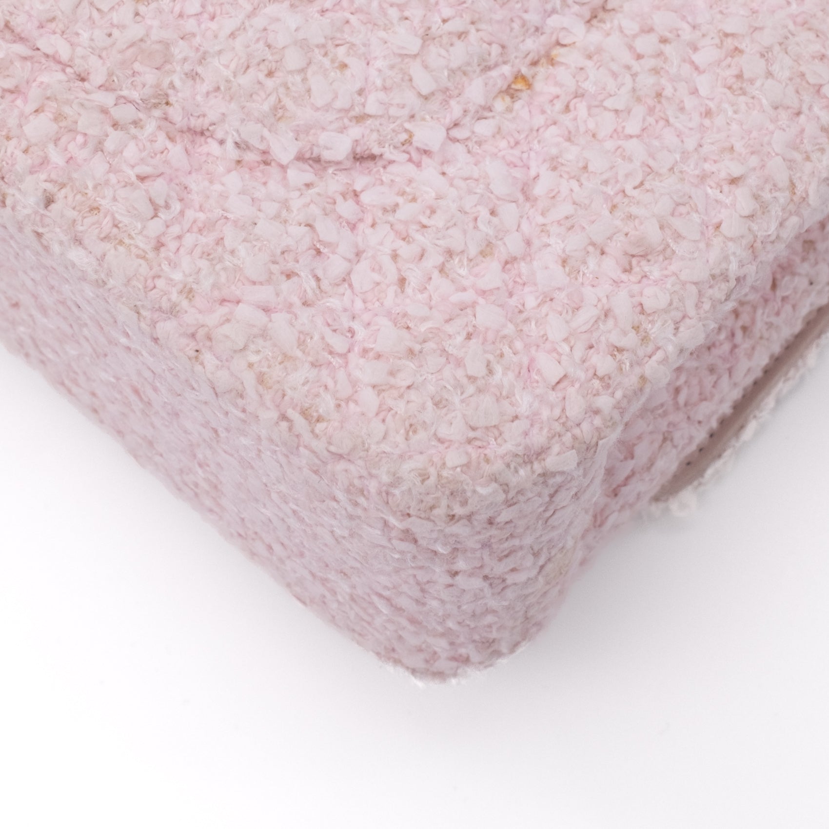 Chanel Classic Double Flap Medium Boucle Tweed Rosa Pink GHW