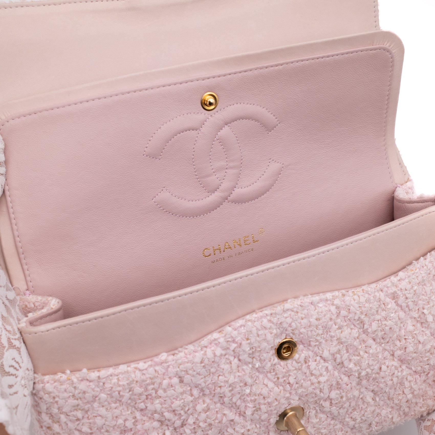 Chanel Classic Double Flap Medium Boucle Tweed Rosa Pink GHW