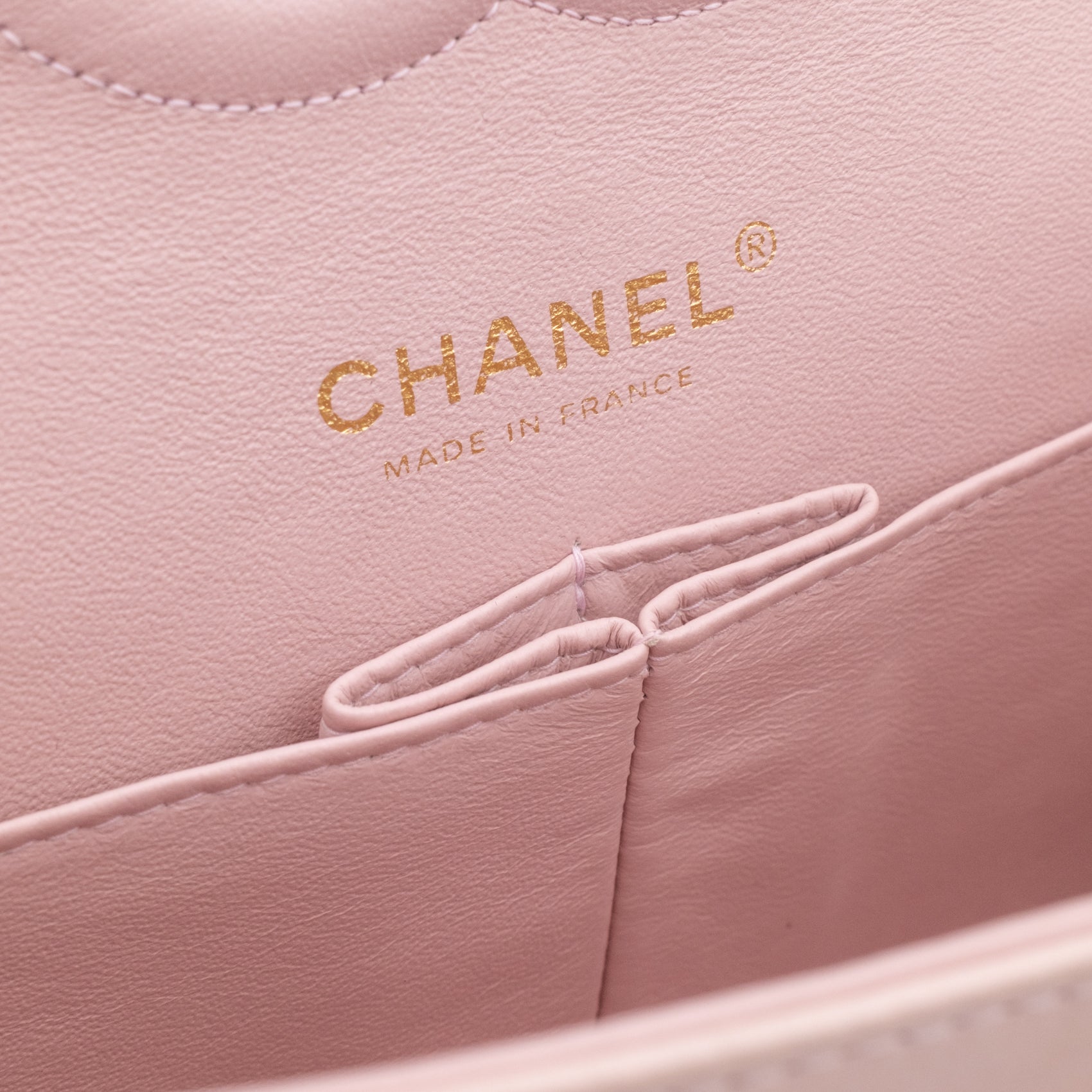 Chanel Classic Double Flap Medium Boucle Tweed Rosa Pink GHW
