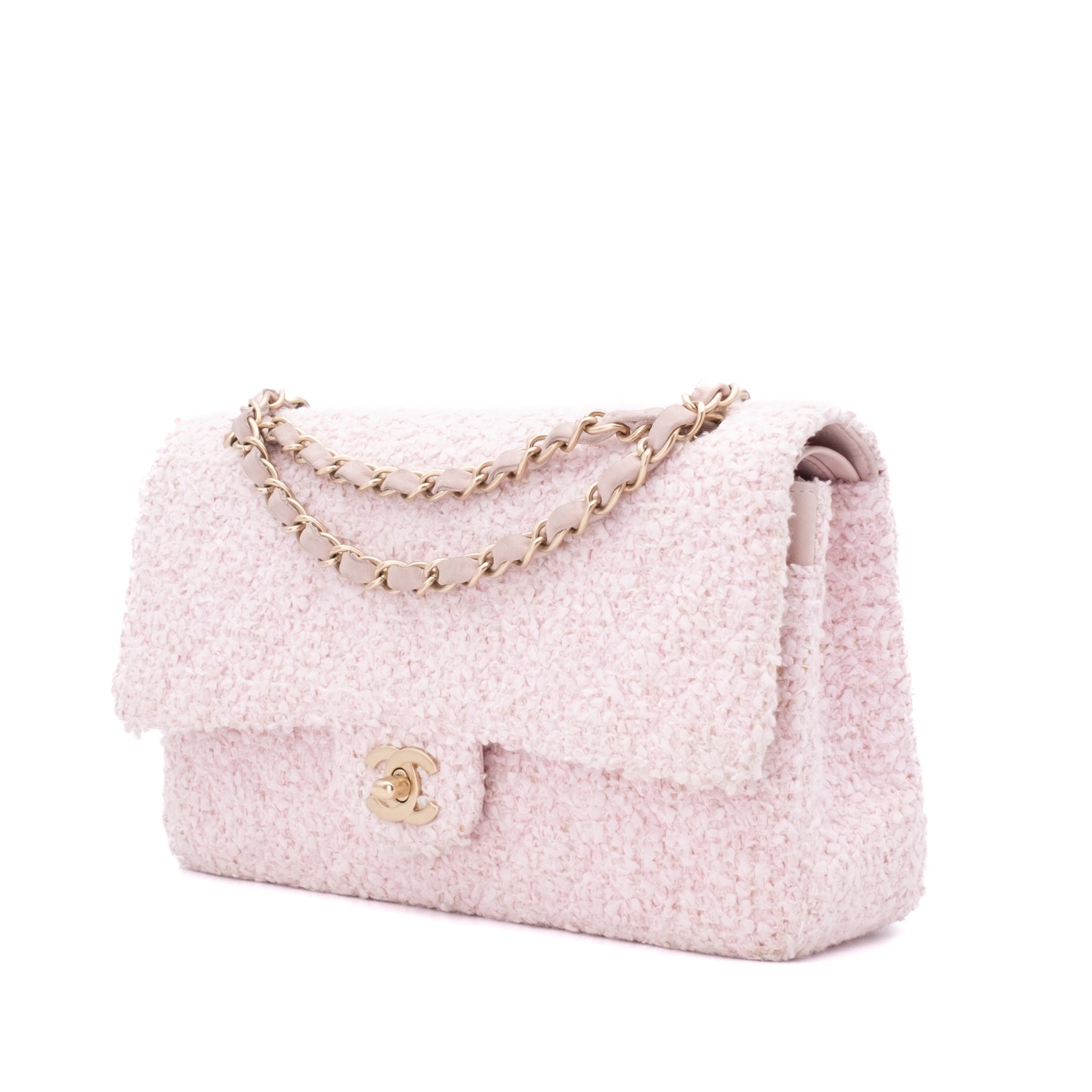 Chanel Classic Timeless Double Flap Bag in Medium Größe aus rosa Tweed Material mit goldener Hardware Seitenansicht