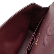 Chanel Classic Timeless Double Flap Bag in Medium Größe aus schwarzem Caviar Leder Material mit goldener Hardware