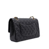 Chanel Classic Timeless Double Flap Bag in Medium Größe aus schwarzem Caviar Leder Material mit goldener Hardware