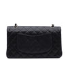Chanel Classic Timeless Double Flap Bag in Medium Größe aus schwarzem Caviar Leder Material mit silberner Hardware