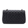 Chanel Classic Timeless Double Flap Bag in Medium Größe aus schwarzem Caviar Leder Material mit silberner Hardware rückseite 