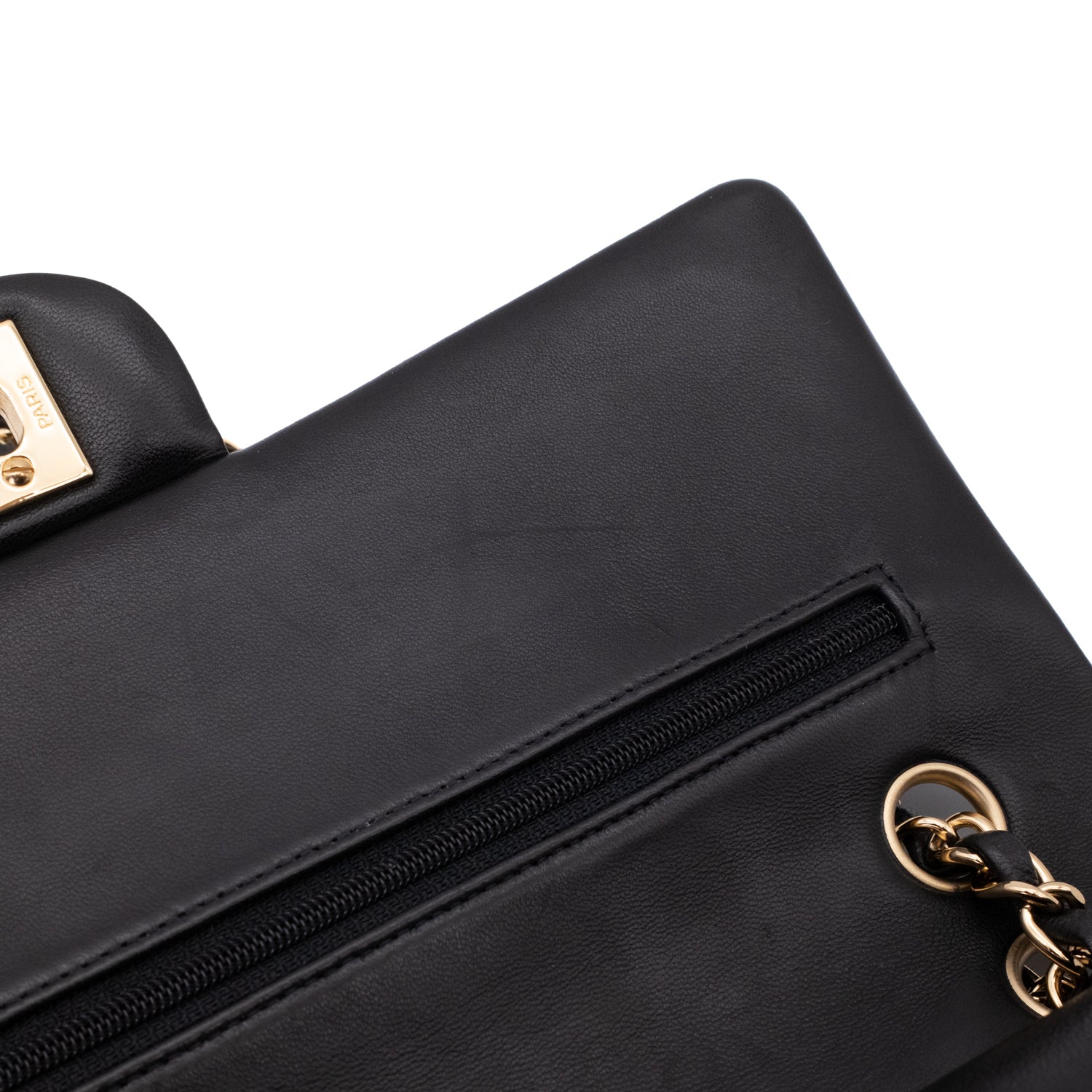 Chanel Classic Timeless Double Flap Bag in Medium Größe aus schwarzem Lammleder Material mit goldener Hardware