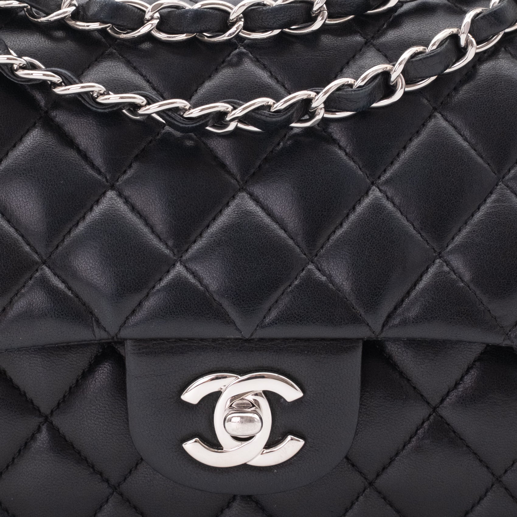 Chanel Classic Timeless Double Flap Bag Medium Lammleder Schwarz PHW