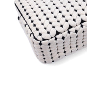 Chanel Classic Timeless Double Flap Bag in Medium Größe aus schwarze weissem Wolle Jersey Material mit goldener Hardware