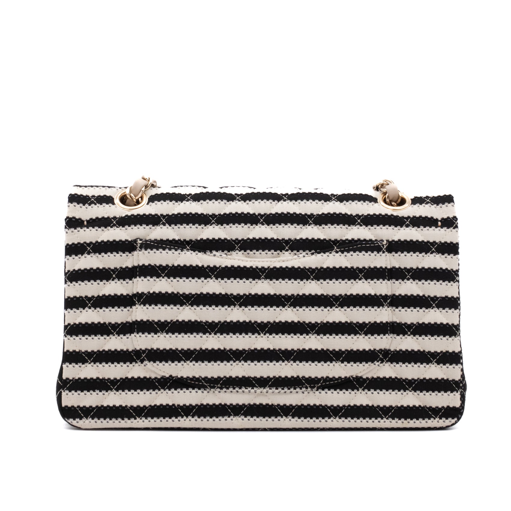 Gestreifte Chanel Classic Timeless Double Flap Bag in Medium Größe aus schwarz weißem Jersey Material mit goldener Hardware aus der limitierten Coco Sailor Kollektion Rückansicht