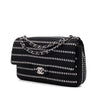 Schwarz Weiss gestreifte Chanel Classic Double Flap Bag in Medium Größe aus Tweed und Ribbon mit silberner Hardware
