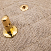 Vintage Chanel Classic Timeless Double Flap Bag in Small Größe aus beigem Leinen Canvas Material mit goldener Hardware