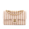 Gestreifte Vintage Chanel Timeless Double Flap Bag Handtasche in  Small Größe aus Baumwolle Canvas Leinen Material mit goldener Hardware Frontansicht