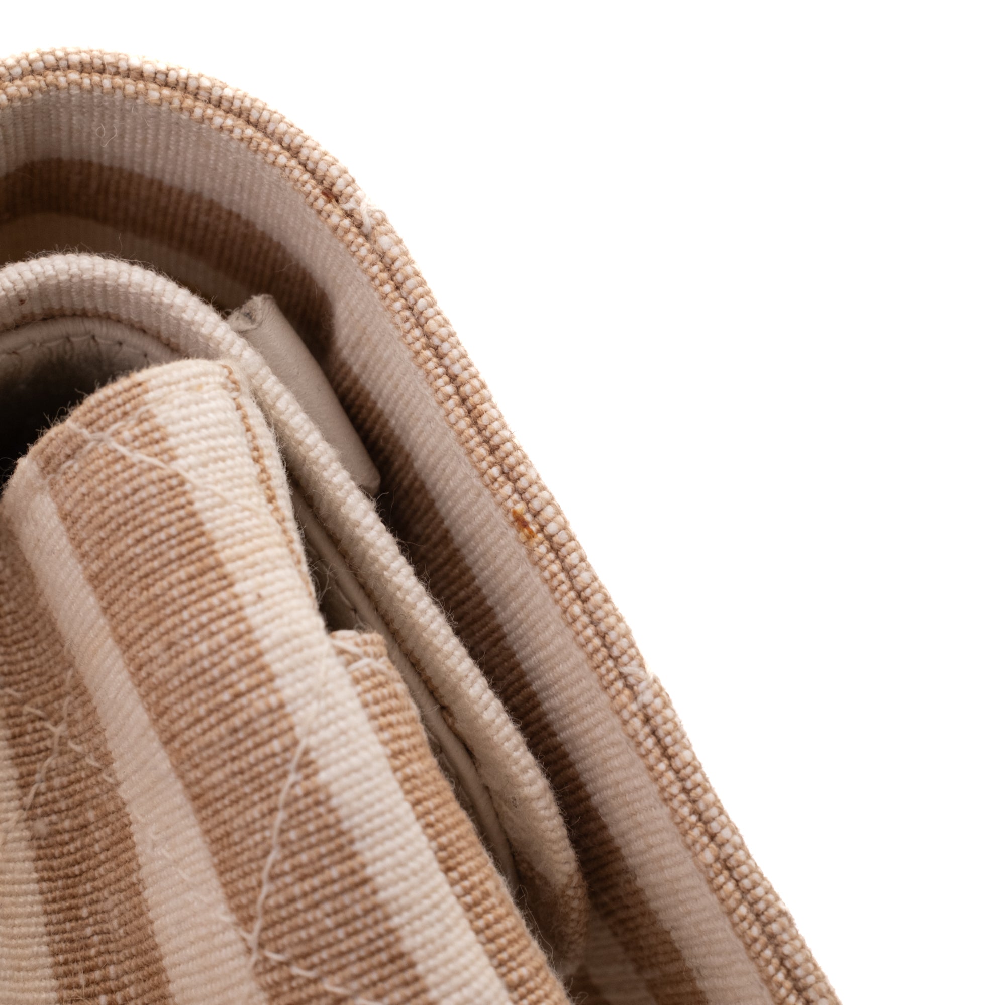 Gestreifte Vintage Chanel Timeless Double Flap Bag Handtasche in  Small Größe aus Baumwolle Canvas Leinen Material mit goldener Hardware Detail  Klappe außen