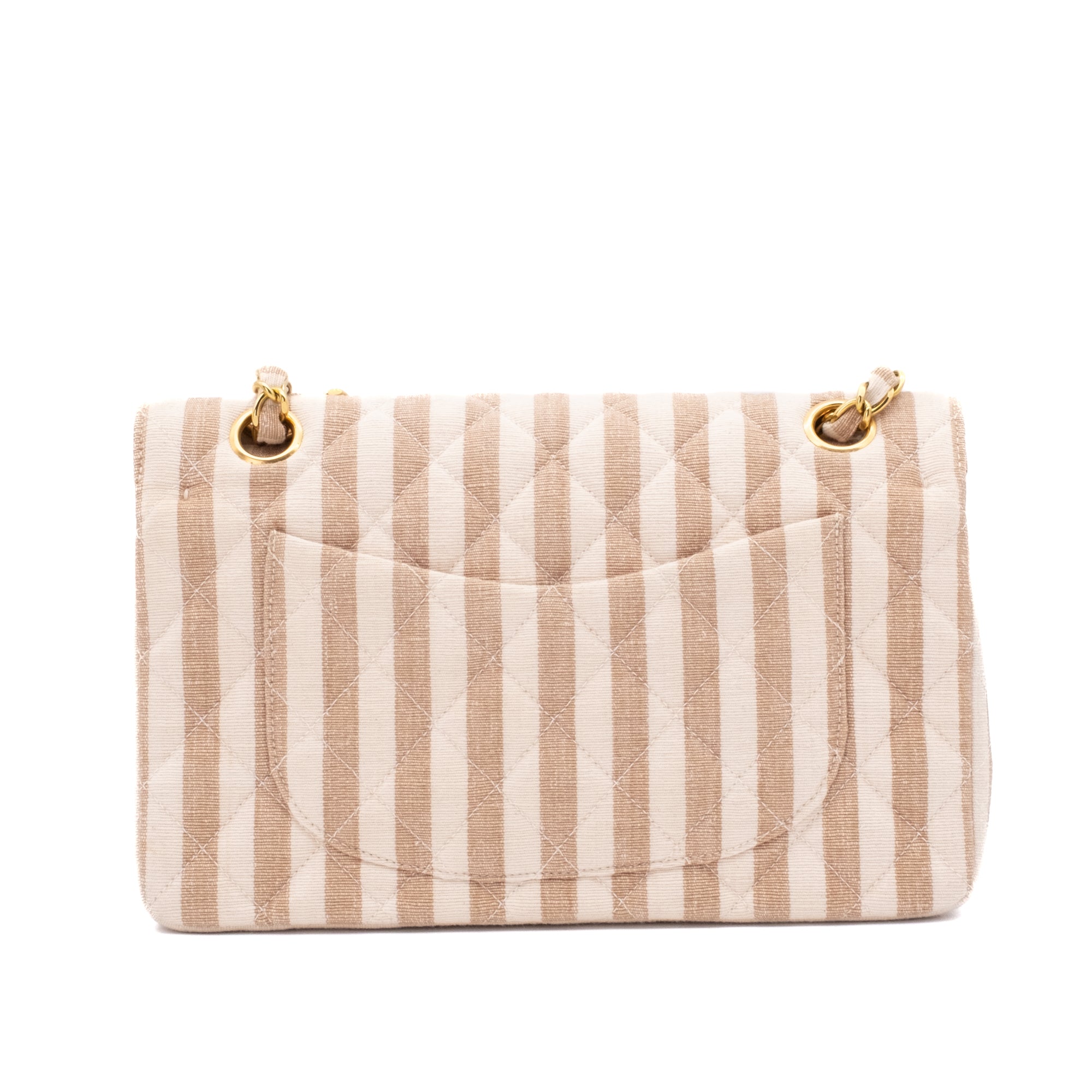Gestreifte Vintage Chanel Timeless Double Flap Bag Handtasche in  Small Größe aus Baumwolle Canvas Leinen Material mit goldener Hardware Rückansicht
