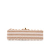 Gestreifte Vintage Chanel Timeless Double Flap Bag Handtasche in  Small Größe aus Baumwolle Canvas Leinen Material mit goldener Hardware Bodenansicht 