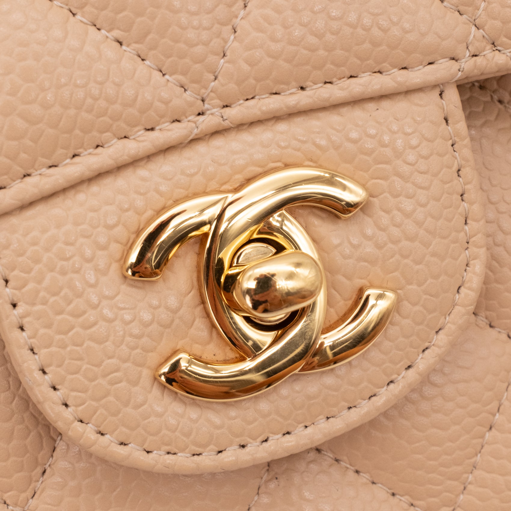 Chanel Classic Double Flap Medium Caviarleder Beige Clair GHW