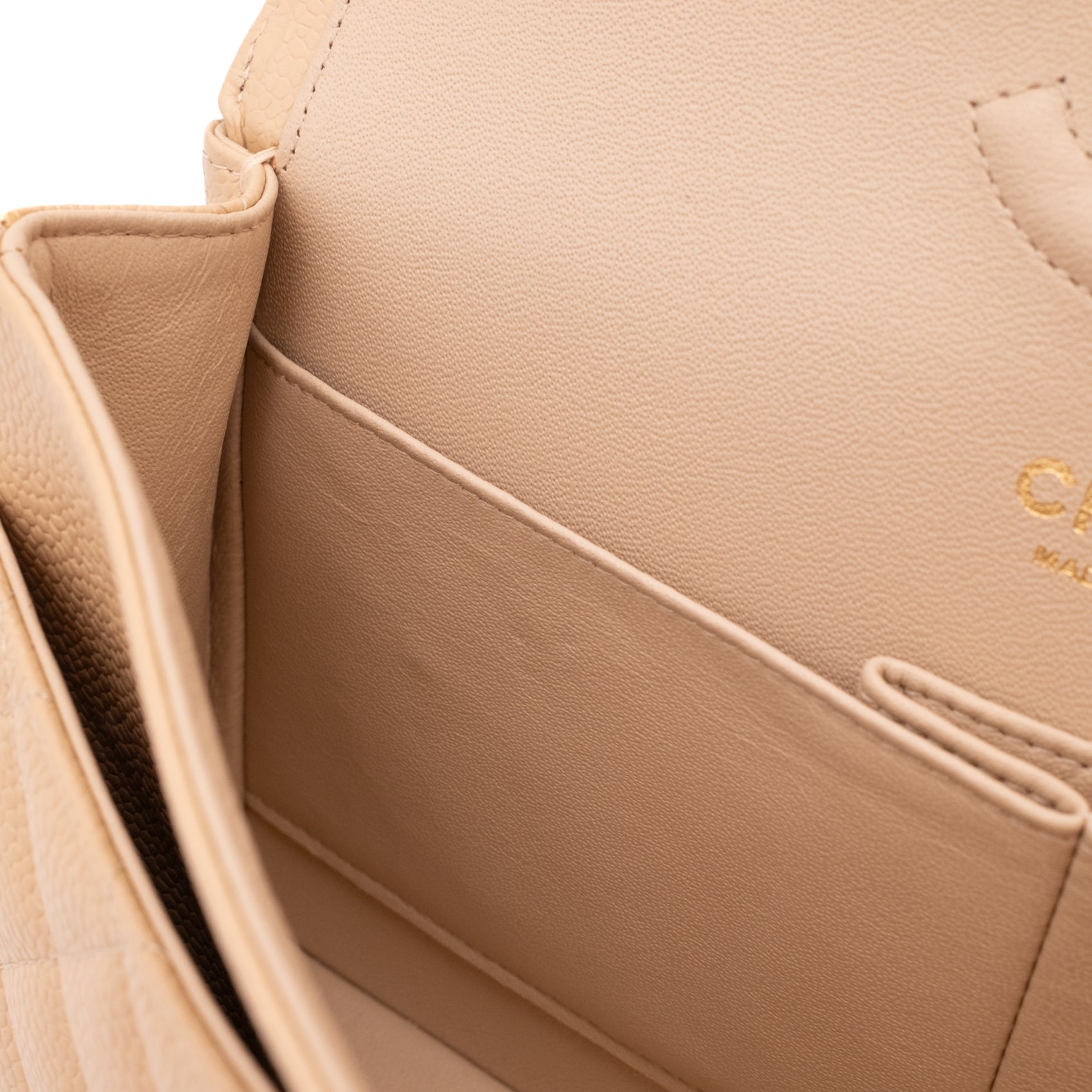 Chanel Classic Double Flap Medium Caviarleder Beige Clair GHW