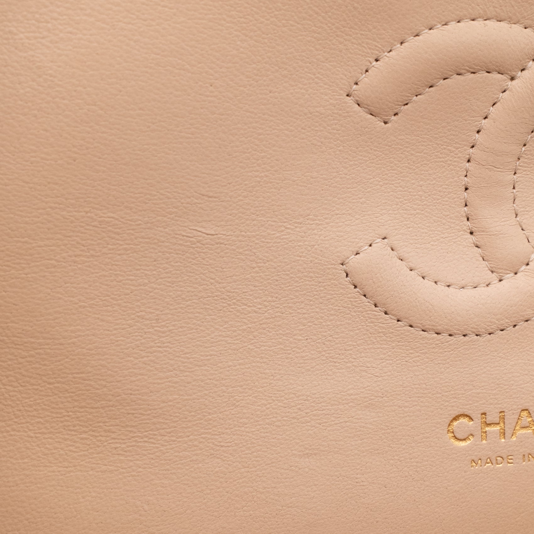 Chanel Double Flap Bag Medium Caviarleder Beige GHW