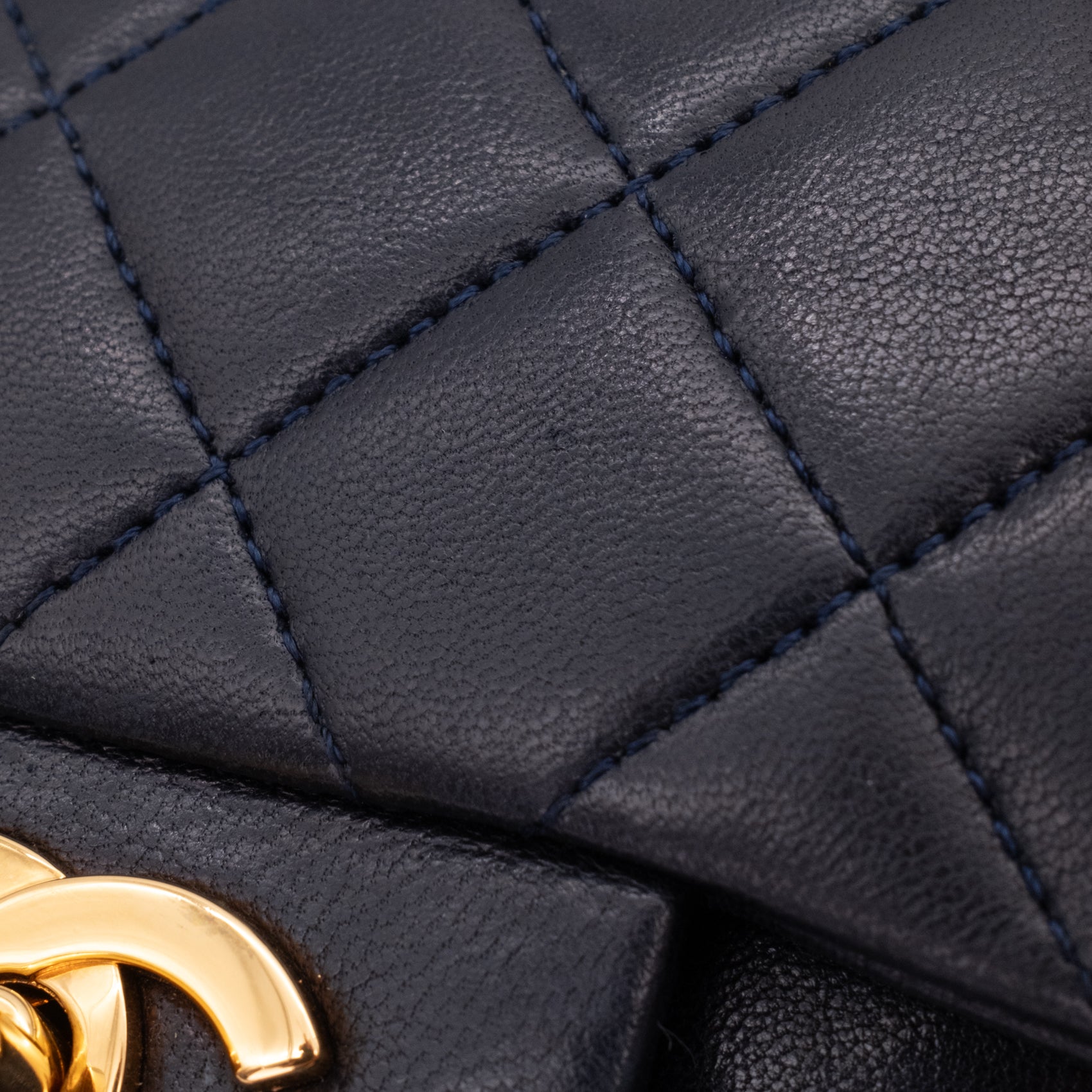 Chanel Classic Double Flap Bag Small Lammleder Dunkelblau 24k GHW