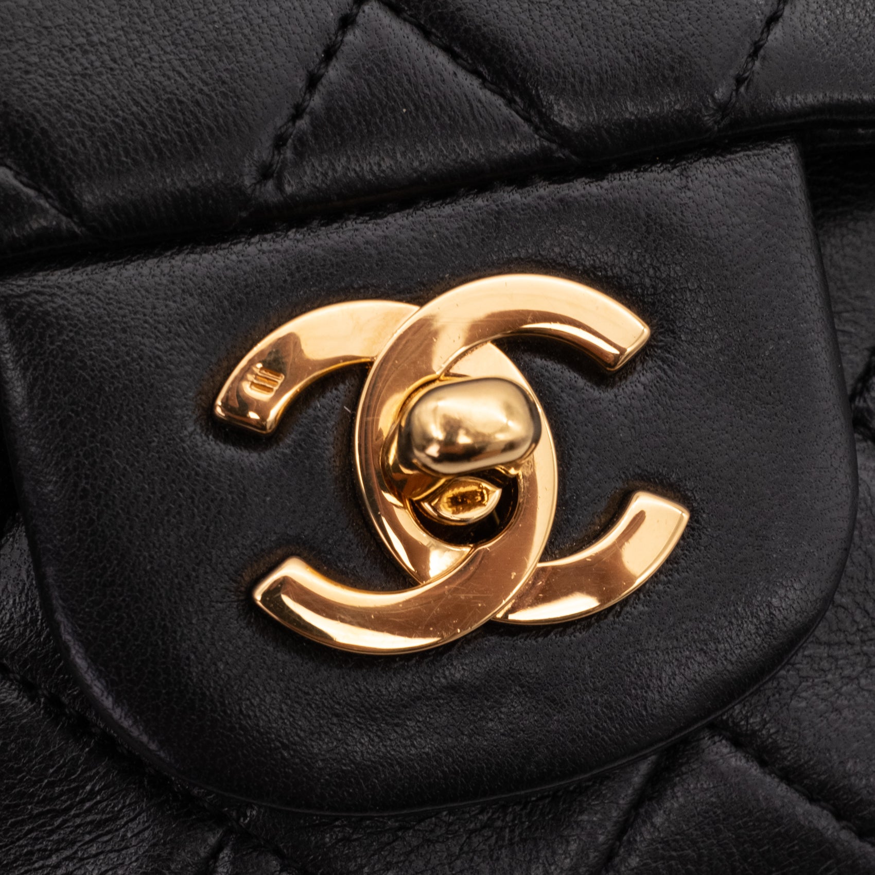 Chanel Classic Double Flap Bag Small Lammleder Schwarz 24k GHW