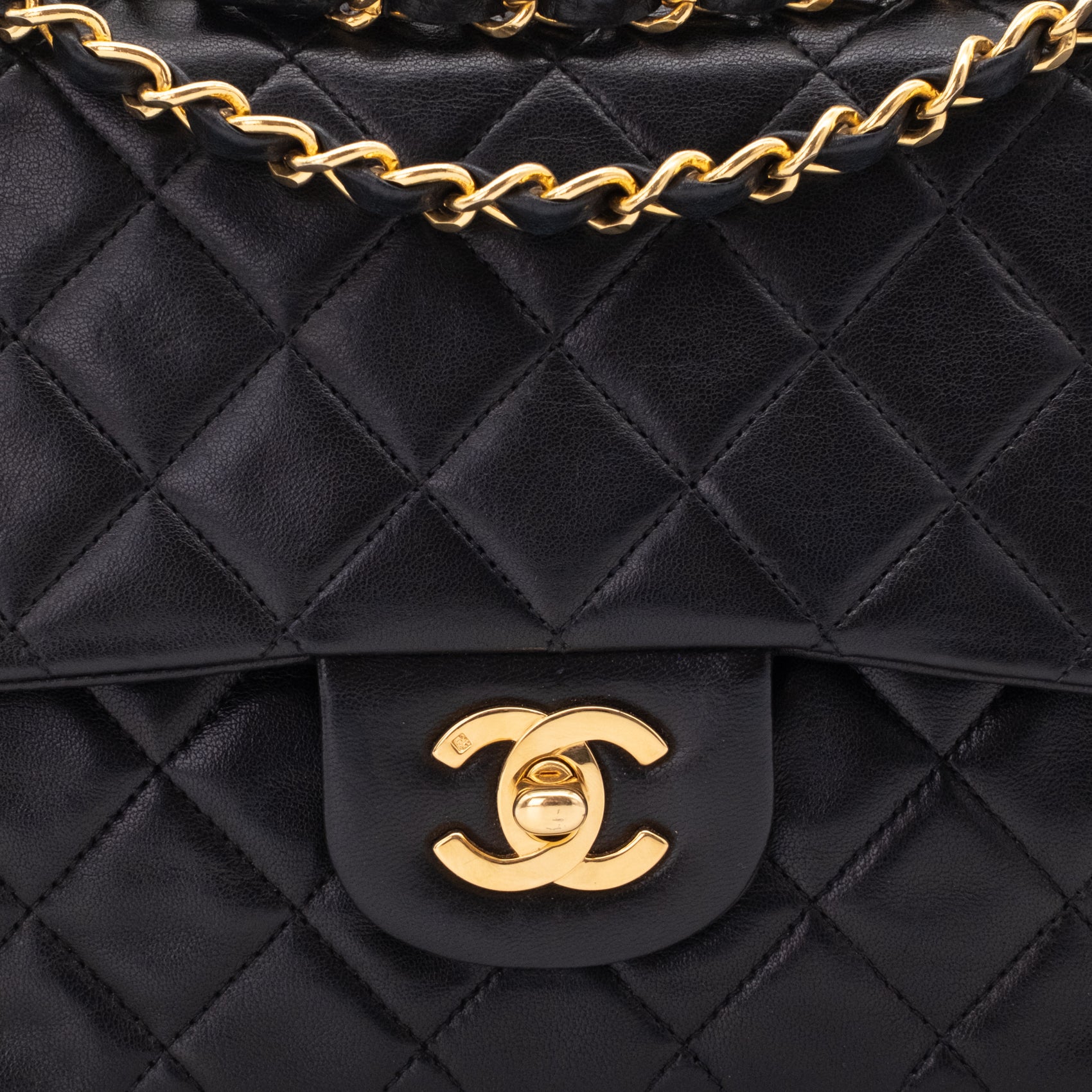 Chanel Classic Double Flap Medium Lammleder Schwarz 24k GHW