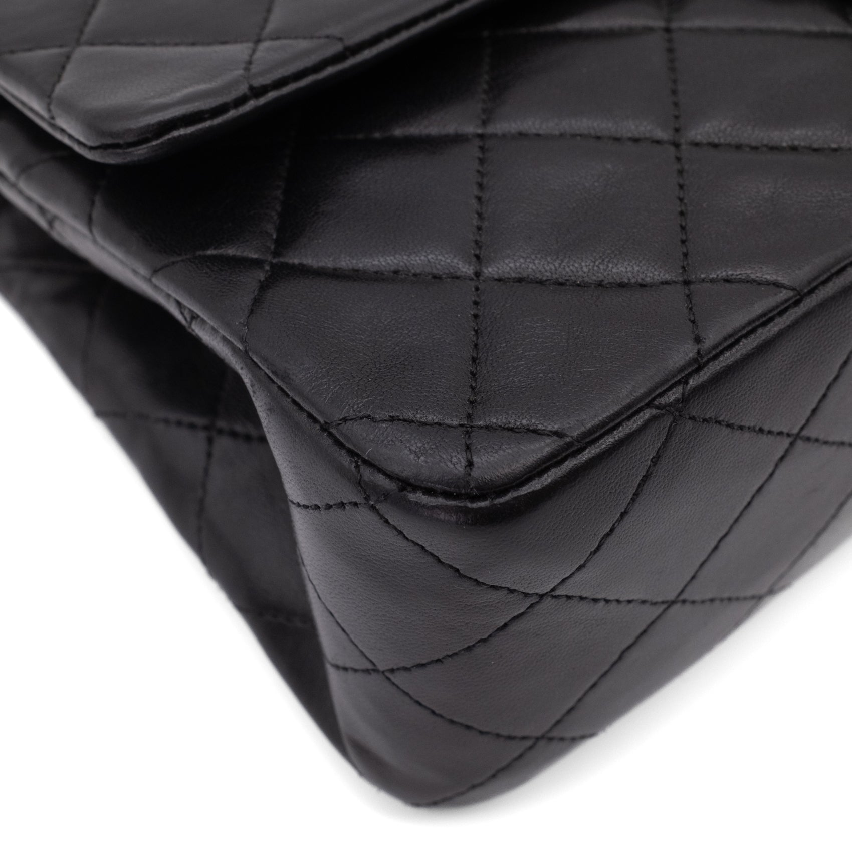Chanel Classic Double Flap Medium Lammleder Schwarz 24k GHW