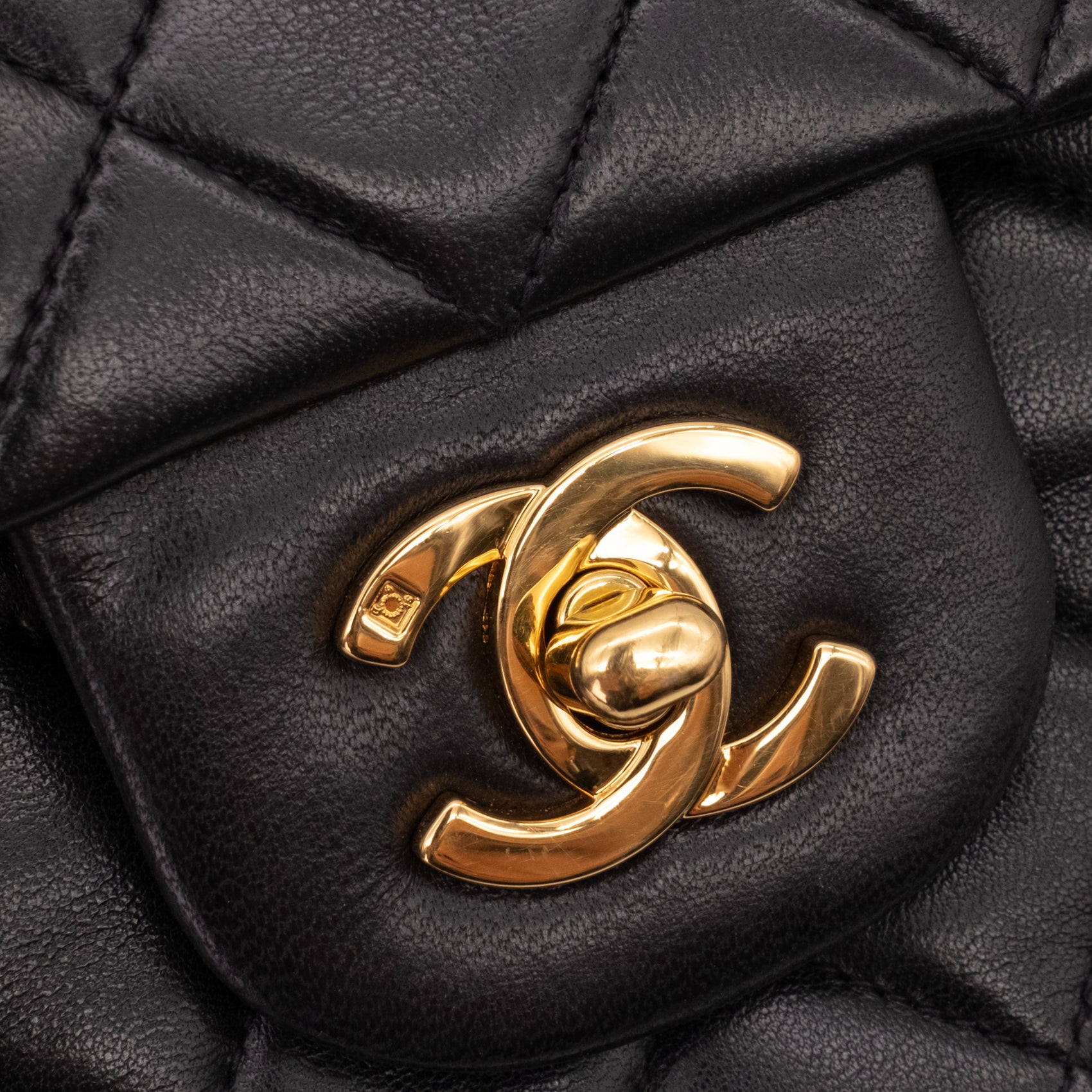 Chanel Classic Double Flap Bag Medium Lammleder Schwarz 24k GHW