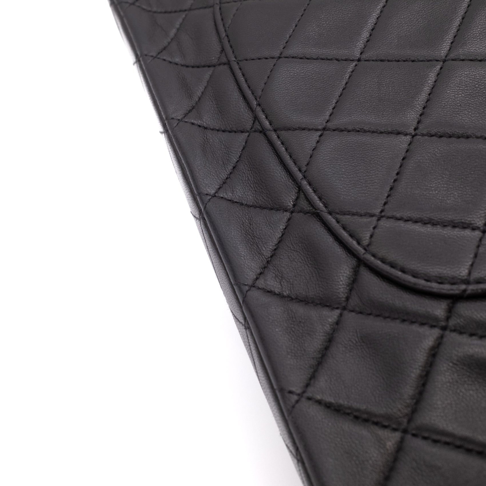 Chanel Classic Double Flap Medium Lammleder Schwarz 24k GHW