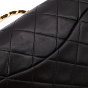 Chanel Classic Double Flap Medium Lammleder Schwarz 24k GHW