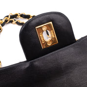 Chanel Classic Double Flap Bag Medium Lammleder Schwarz 24k GHW