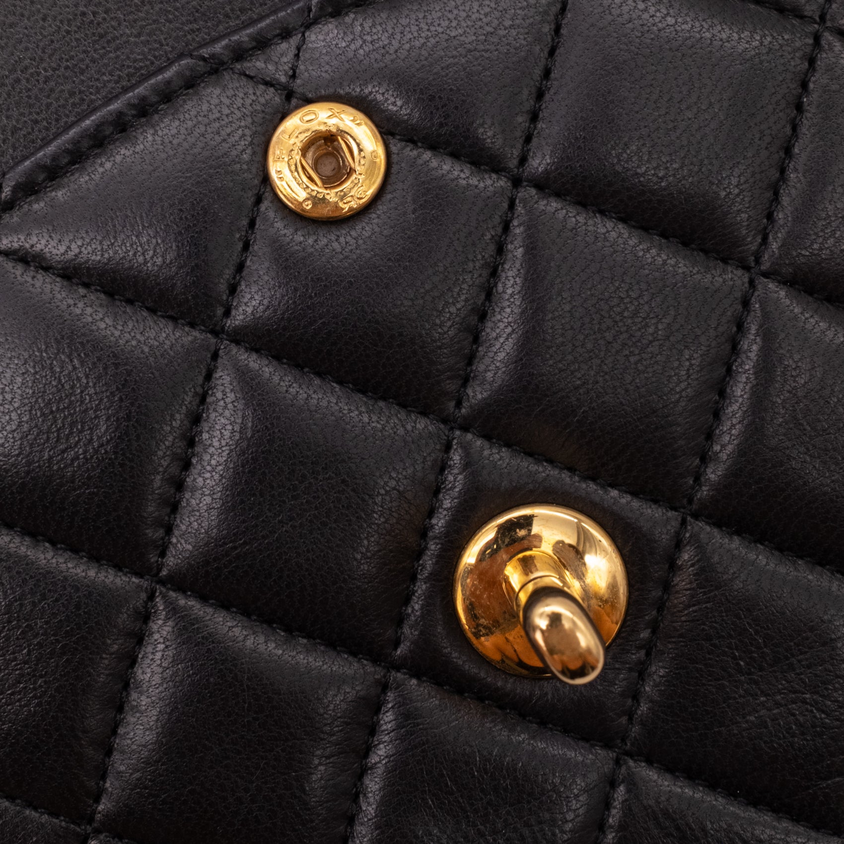 Chanel Classic Double Flap Bag Medium Lammleder Schwarz 24k GHW