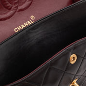 Chanel Classic Double Flap Medium Lammleder Schwarz 24k GHW