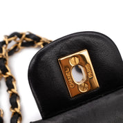Chanel Classic Double Flap Bag Medium Lammleder Schwarz 24 GHW