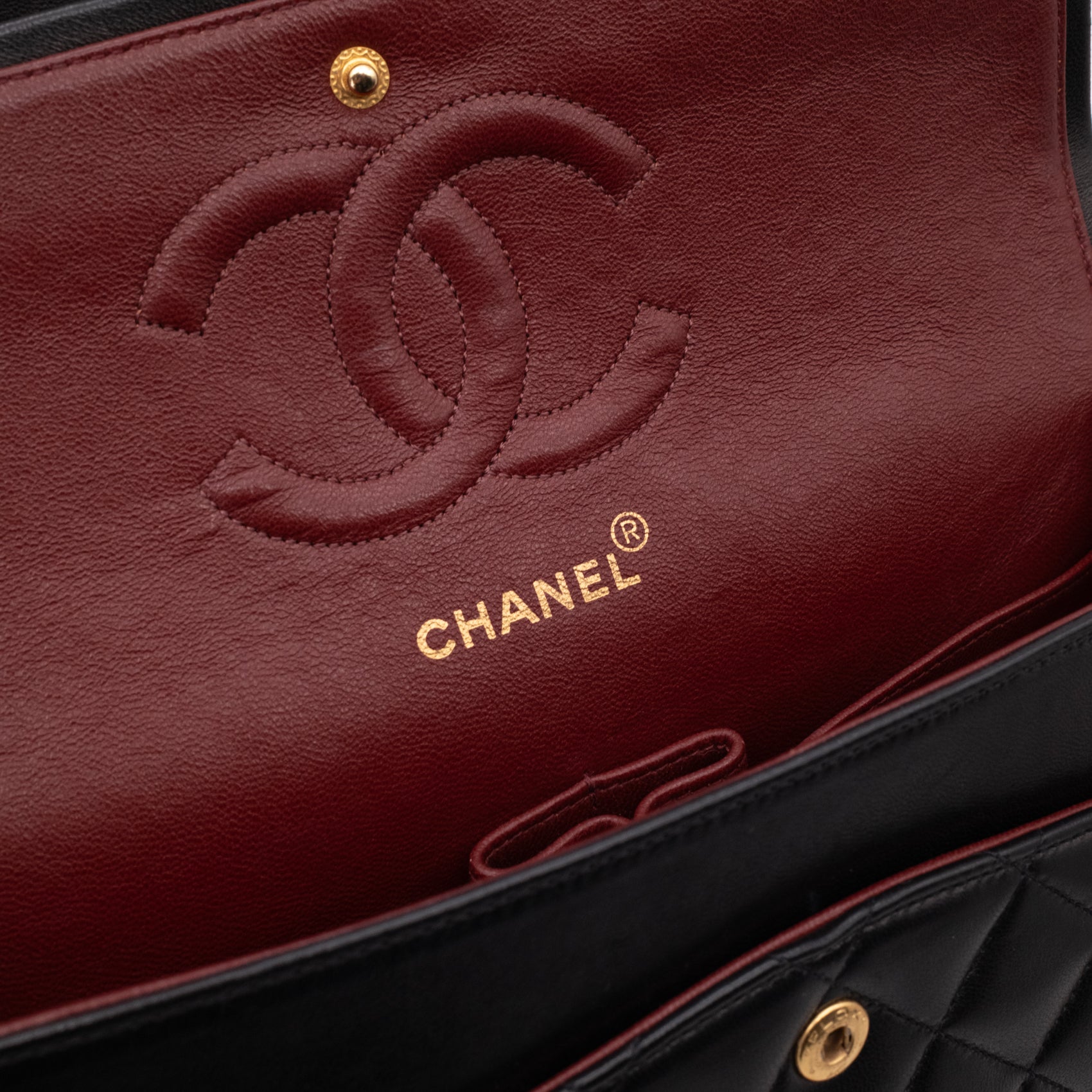 Chanel Classic Double Flap Medium Lammleder Schwarz 24k GHW
