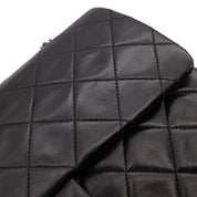 Chanel Classic Double Flap Medium Lammleder Schwarz SHW