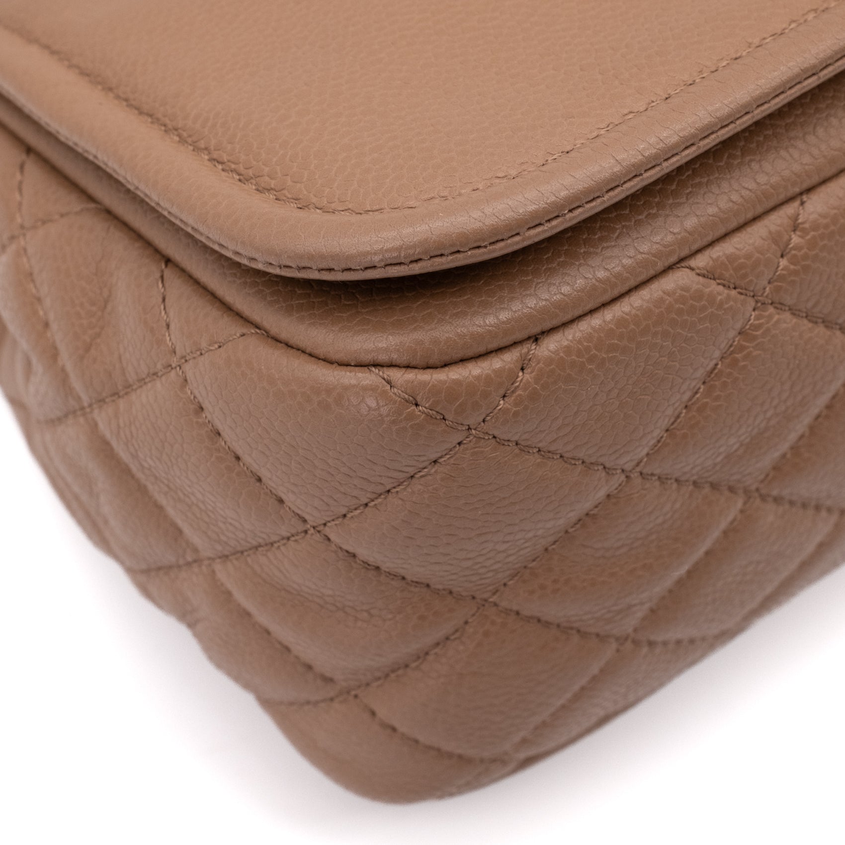 Chanel Classic Timeless Single Flap Jumbo Caviar Leder Beige Braun SHW
