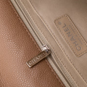 Chanel Classic Timeless Single Flap Jumbo Caviar Leder Beige Braun SHW