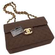 Vintage Chanel Classic Timeless Single Flap Bag in Jumbo Maxi Größe aus braunem Leinen Canvas Material mit goldener Hardware