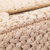 Creme Chanel Classic Timeless Single Flap Bag in Medium Größe aus Raffia Crochet Häkeln Material mit antik goldener Hardware