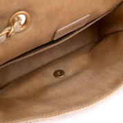 Creme Chanel Classic Timeless Single Flap Bag in Medium Größe aus Raffia Crochet Häkeln Material mit antik goldener Hardware
