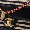Gestreifte Chanel Timeless Handtasche Single Flap in Dunkelblau und Creme in Small Größe mit goldener Hardware Detail Hardware