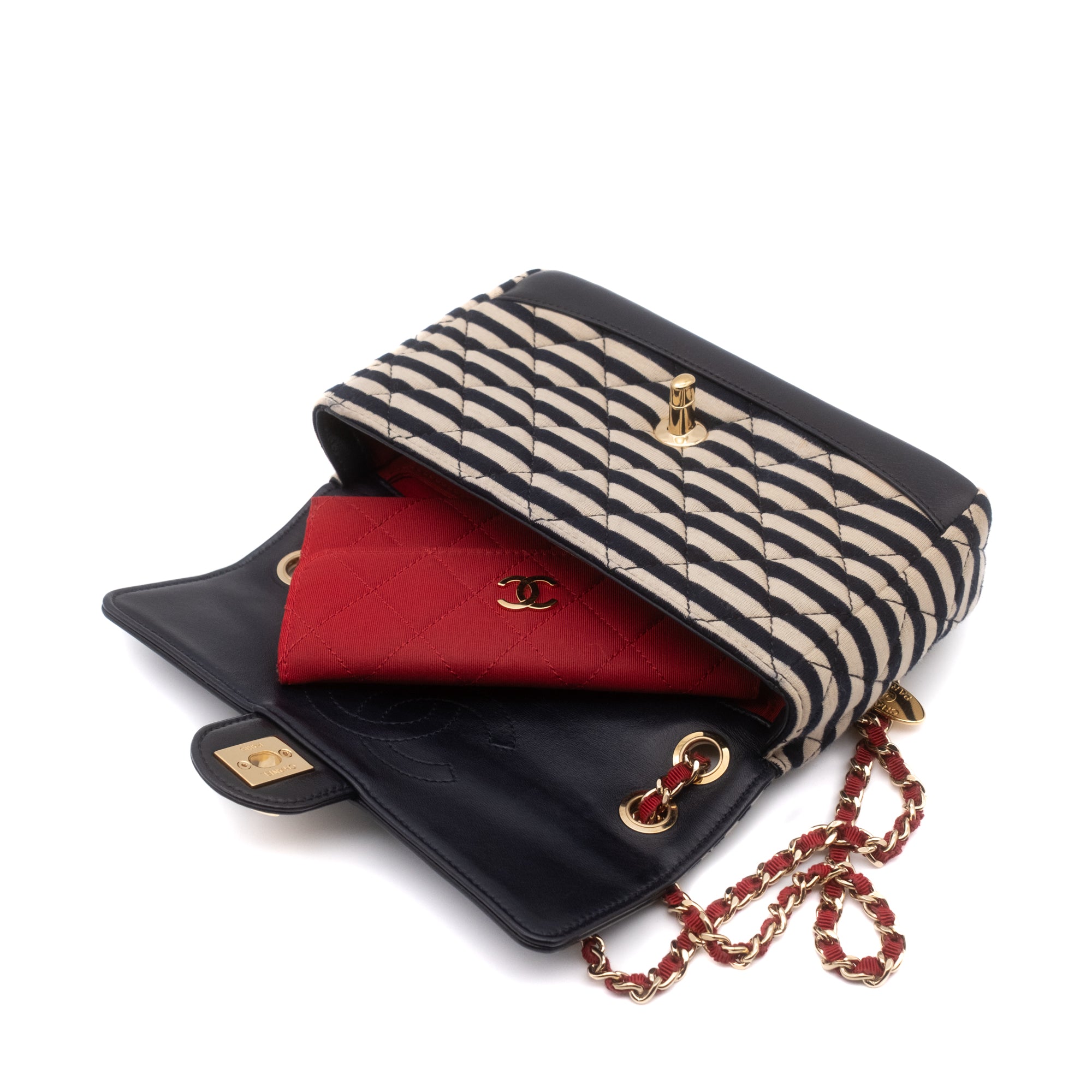 Gestreifte Chanel Timeless Handtasche Single Flap in Dunkelblau und Creme in Small Größe mit goldener Hardware Detail Lieferumfang