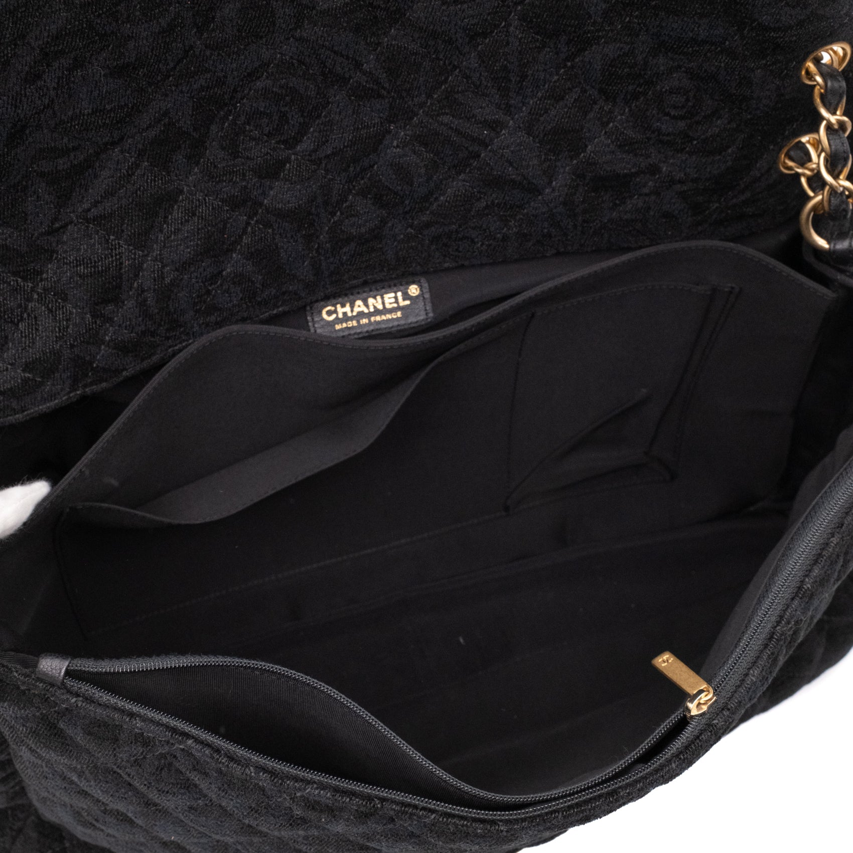 Chanel XXL Single Flap Airline 2017 Runway Terry Velour Schwarz GHW Matt