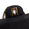 Chanel Classic Timeless Double Flap Bag in Medium Größe aus schwarzem Caviar Leder Material mit goldener Hardware 