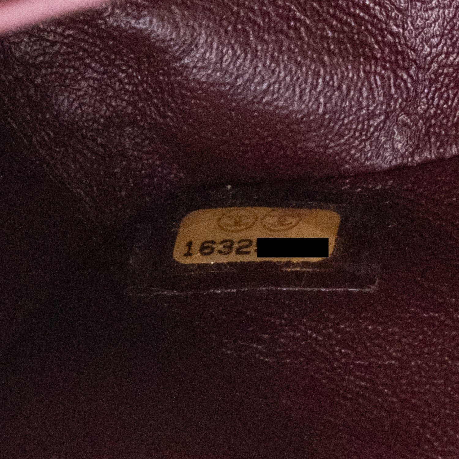 Chanel Classic Timeless Double Flap Bag in Medium Größe aus schwarzem Lammleder Material mit silberner Hardware