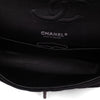 Chanel Classic Timeless Double Flap Bag in Medium Größe aus schwarzem Samt Material mit schwarzer Hardware aus der limitierten All Black Linie