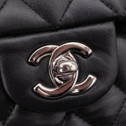 Chanel Classic Double Flap Medium Lammleder Schwarz PHW