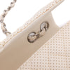Weisse Chanel East West Single Flap Bag in Medium Größe aus perforiertem löchrigen Lammleder mit silberner Hardware
